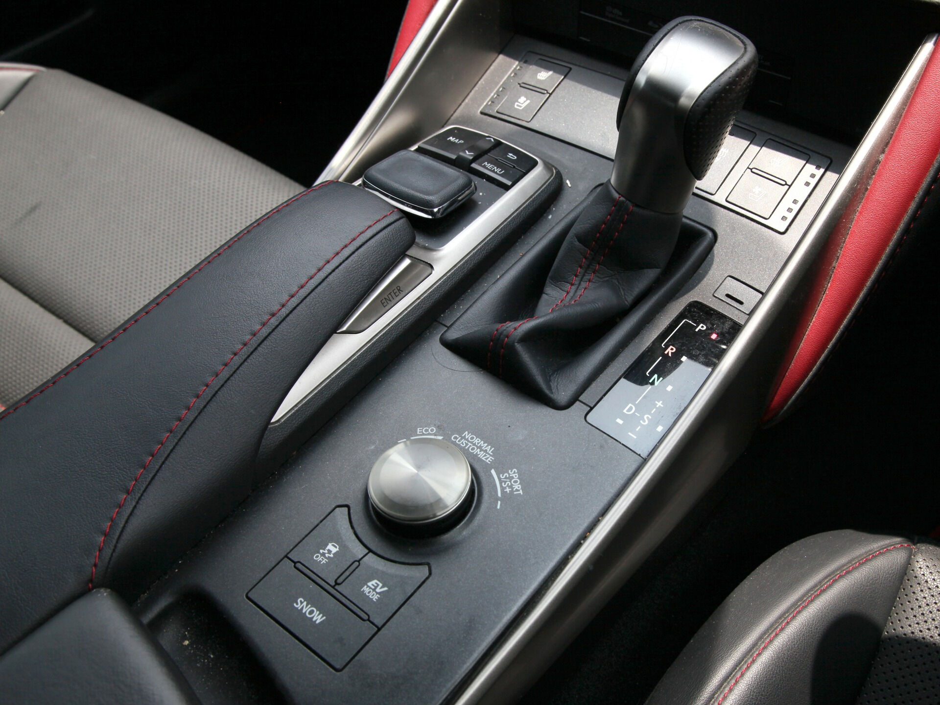 平成31年式 レクサスIS入庫しました🚗✨