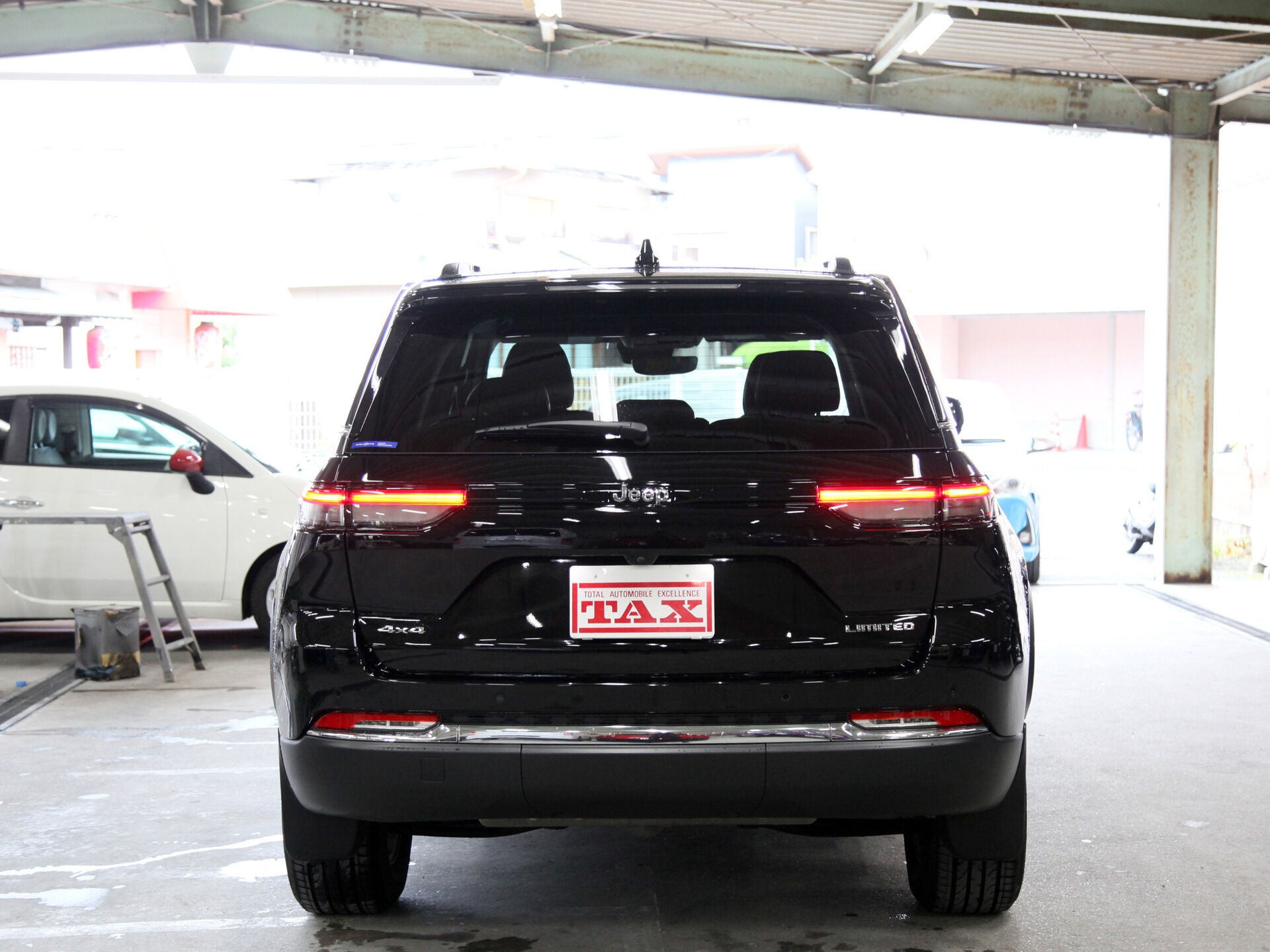 令和5年式 グランドチェロキー入庫しました🚗✨