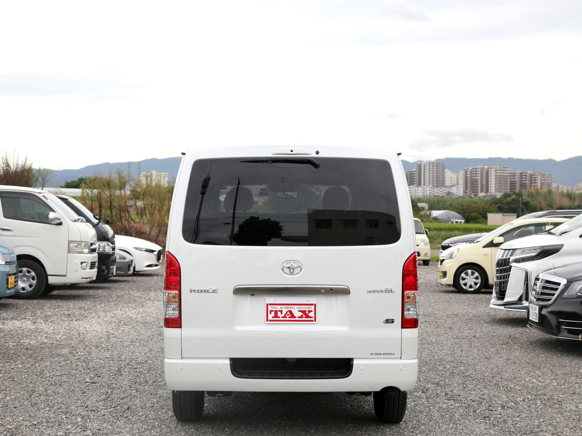 令和7年式 ハイエース入庫しました🚗✨