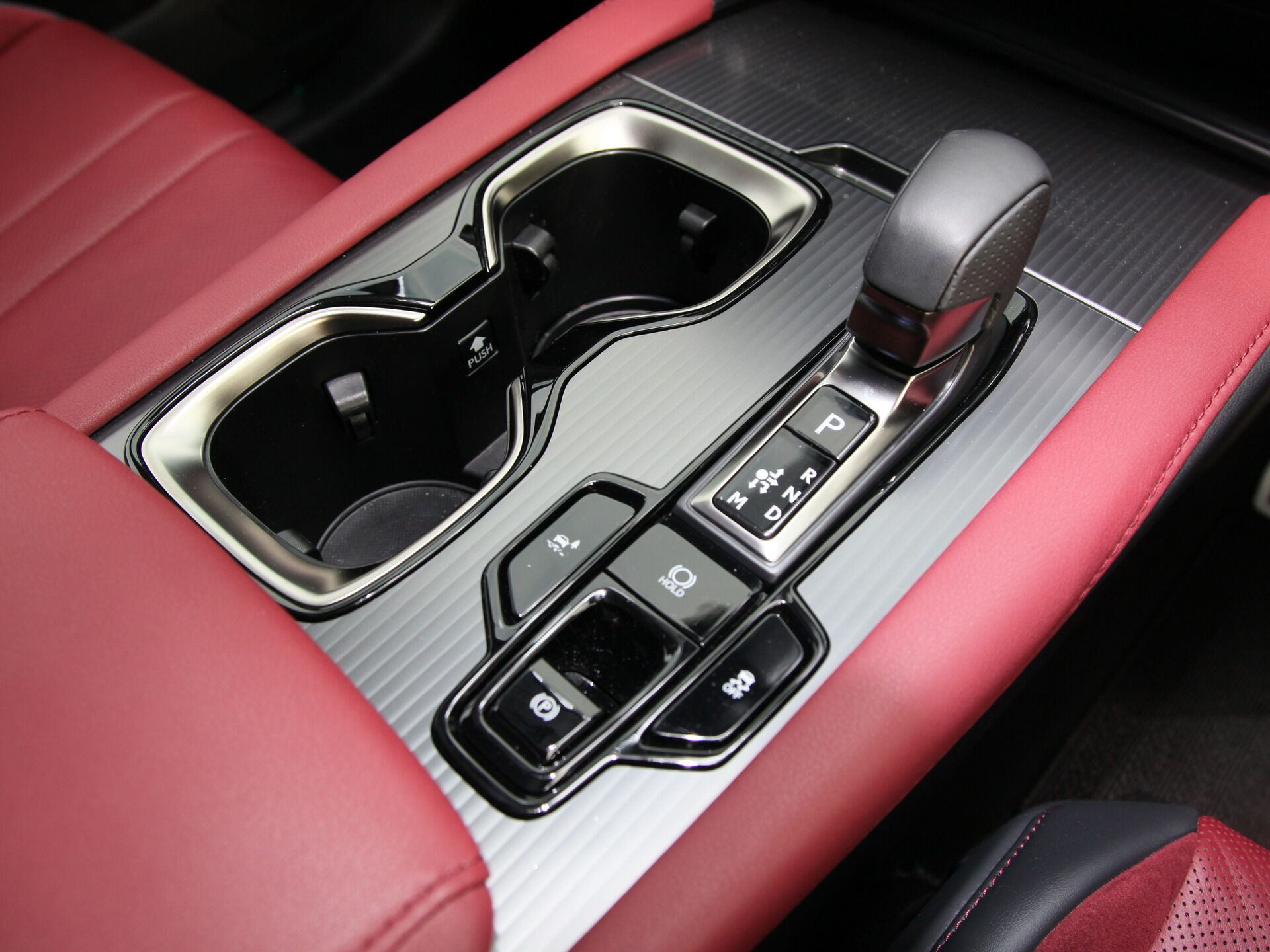令和5年式 レクサスRX 500h入庫しました🚗✨