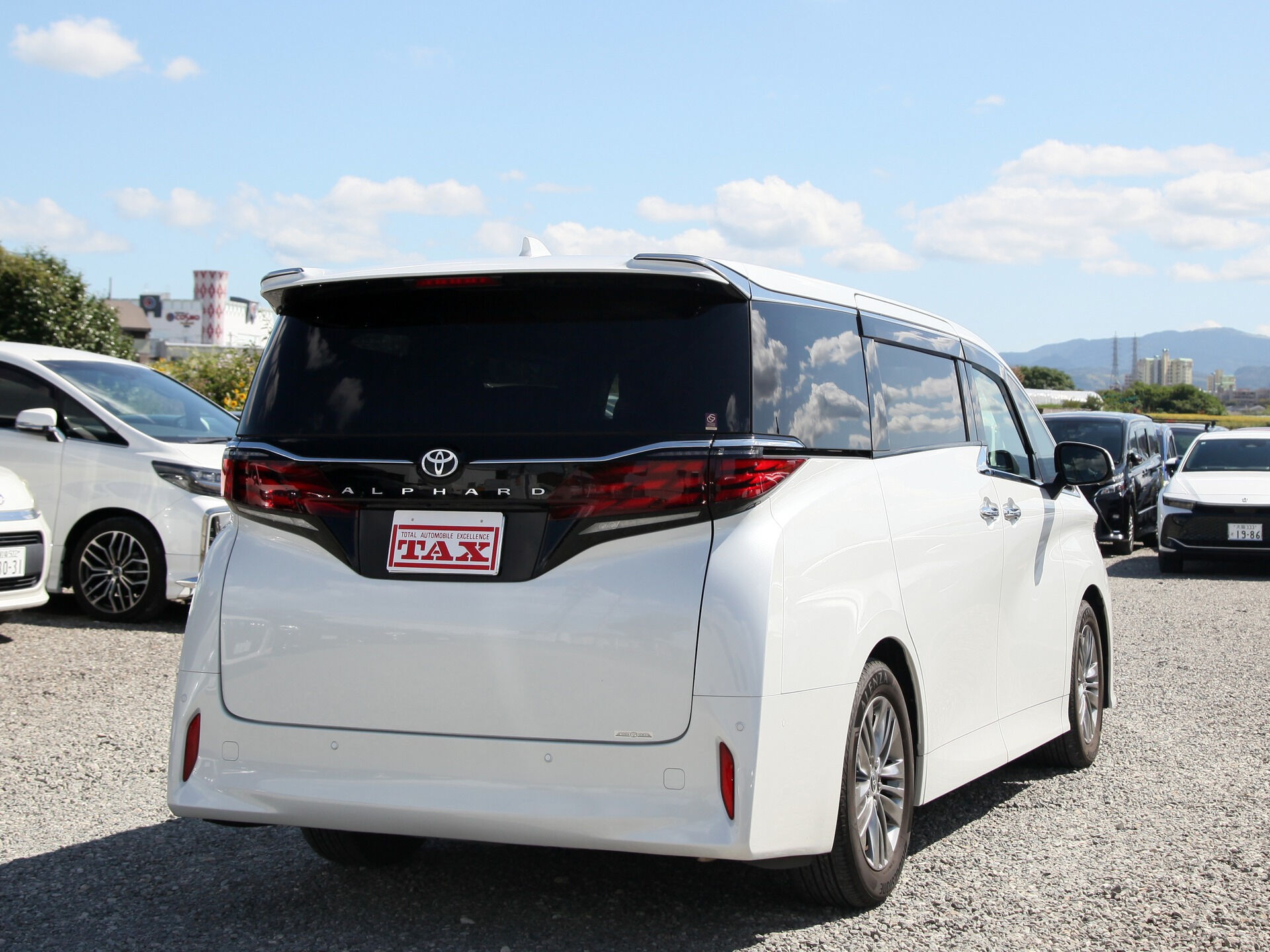 令和5年式 アルファード入庫しました🚗✨