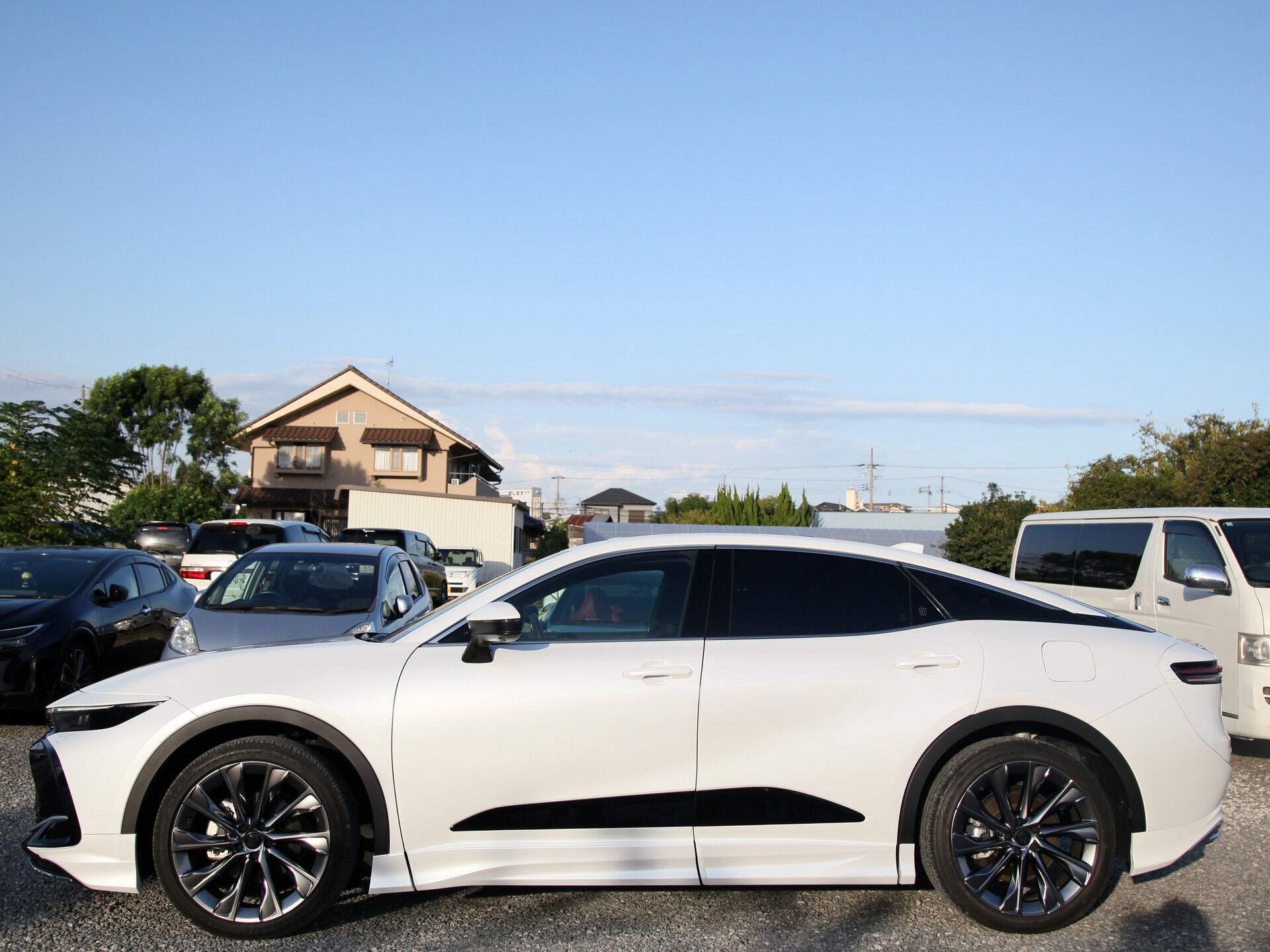 令和4年式 クラウンクロスオーバー入庫しました🚗✨