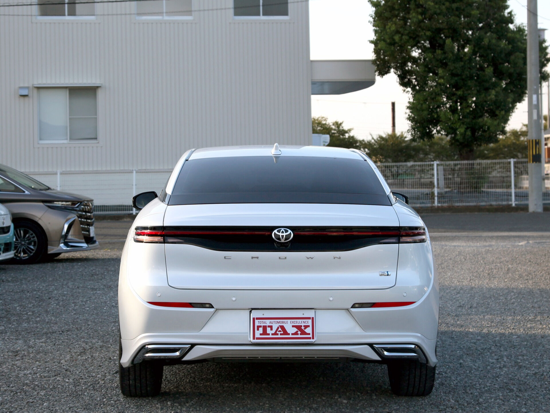 令和4年式 クラウンクロスオーバー入庫しました🚗✨