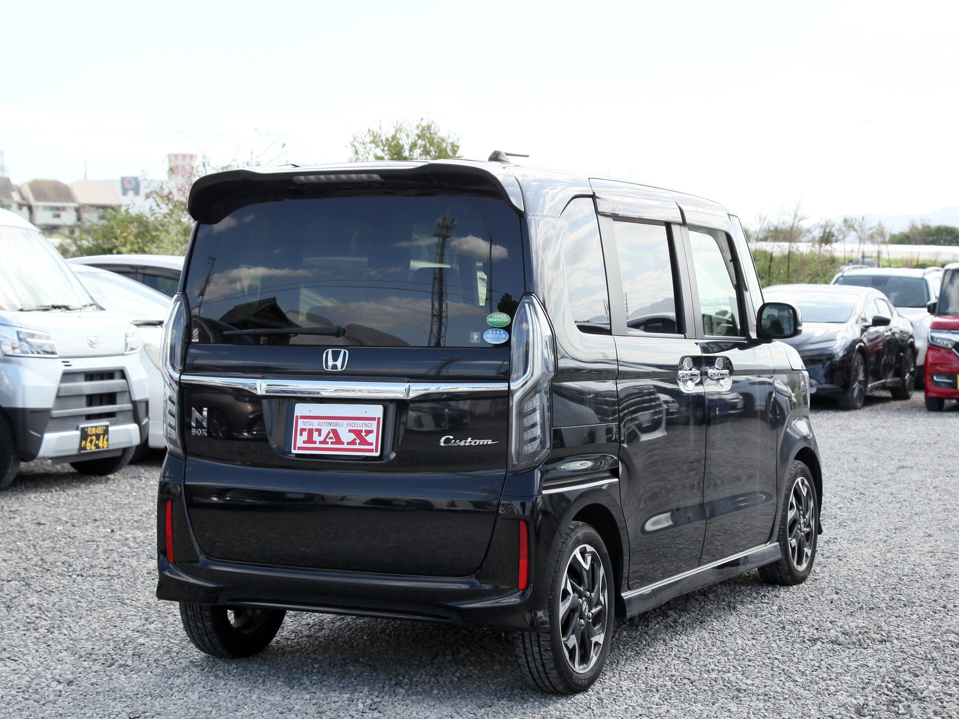 平成30年式 N-BOXカスタム入庫しました🚗✨