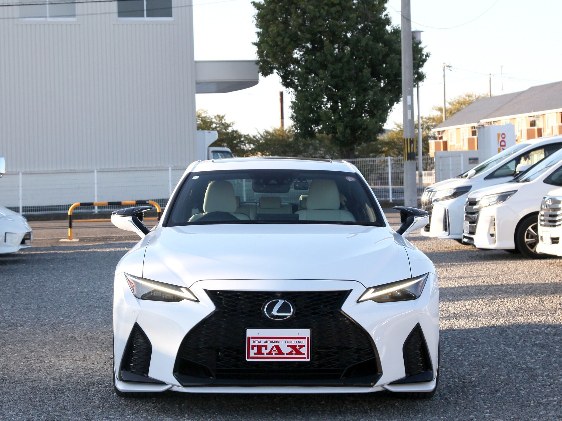 令和5年式 レクサスIS入庫しました🚗✨