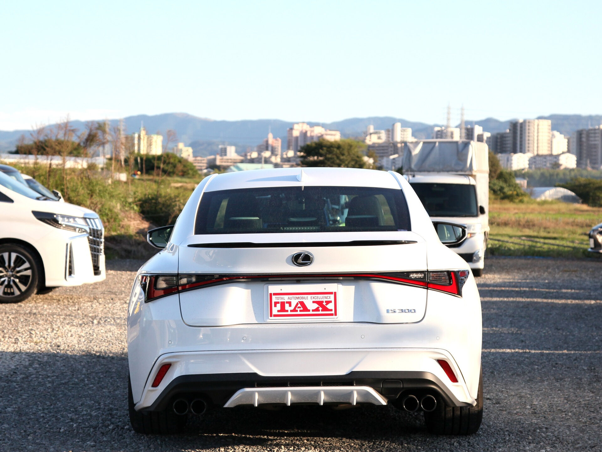 令和5年式 レクサスIS入庫しました🚗✨