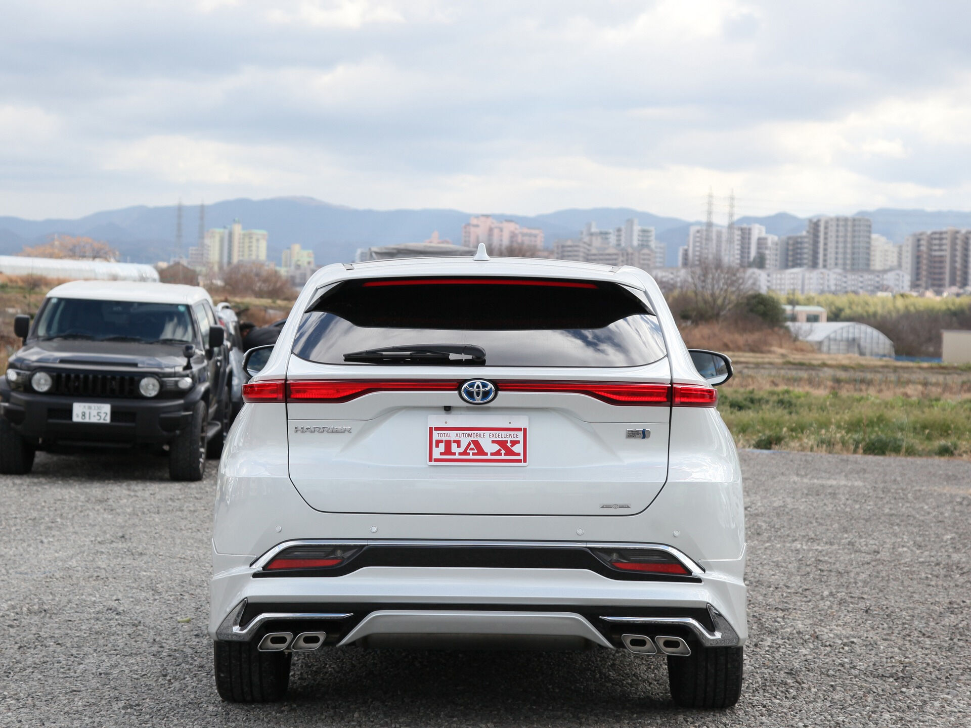 令和5年式 ハリアーHV入庫しました🚗✨