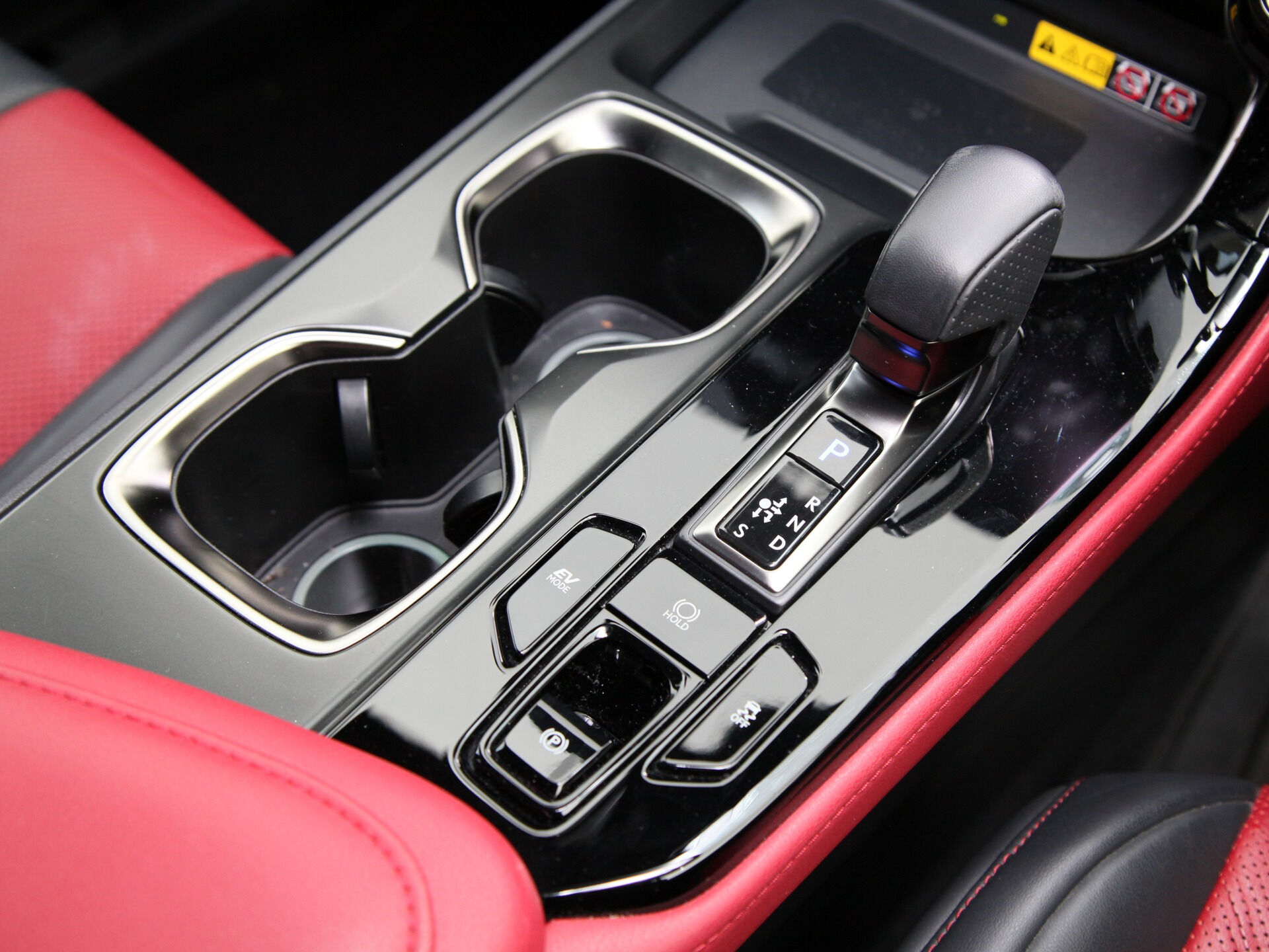 令和4年式 レクサスNX入庫しました🚗✨