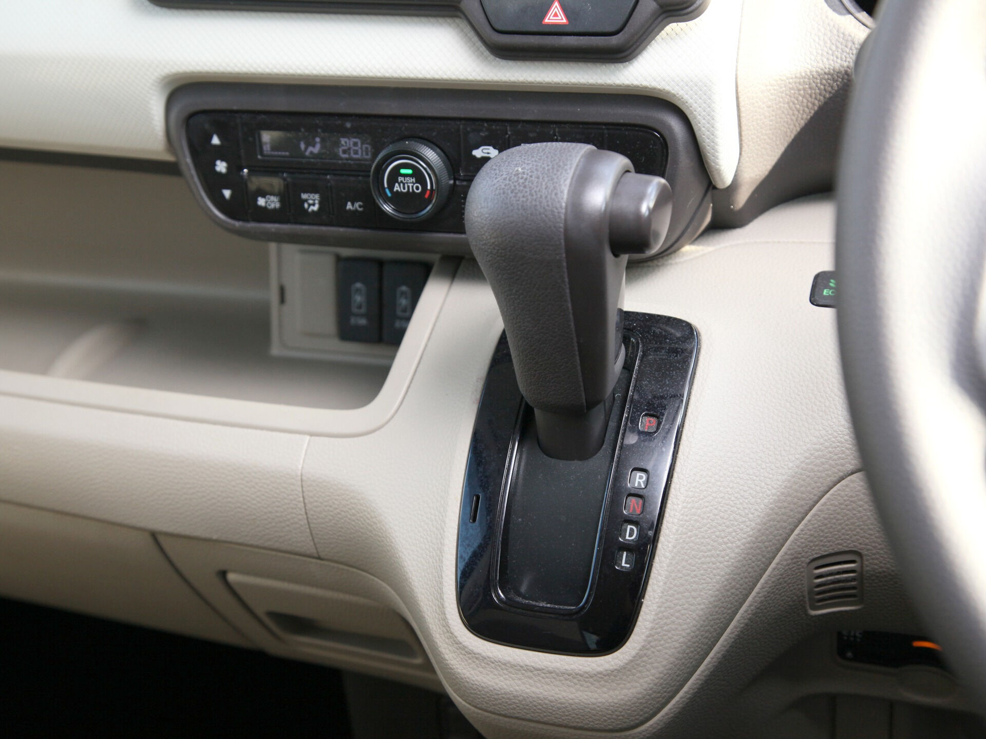 平成30年式 N-BOX入庫しました🚗✨